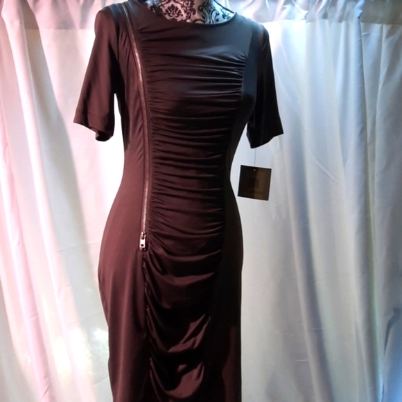 Dress - Picture 5 of 9